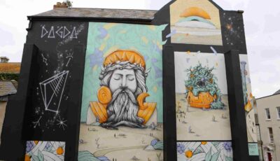 IRELAND – Drogheda highlights Irish mythology through street art